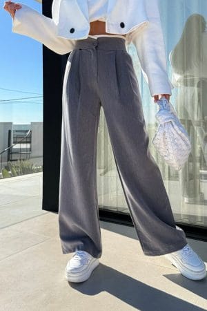 ΥΦΑΣΜΑΤΙΝΟ ΠΑΝΤΕΛΟΝΙ ΜΕ ΛΕΥΚΕΣ ΛΕΠΤΟΜΕΡΕΙΕΣ